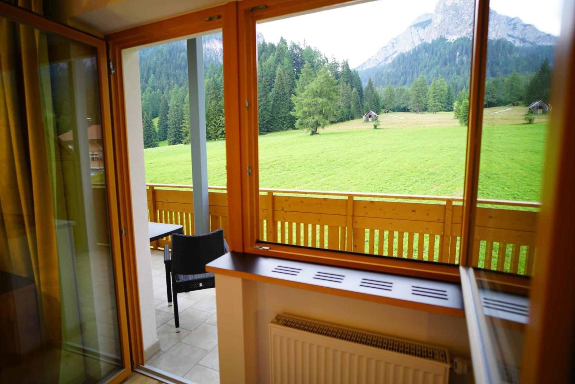 Hotel Asterbel Braies  Esterno foto