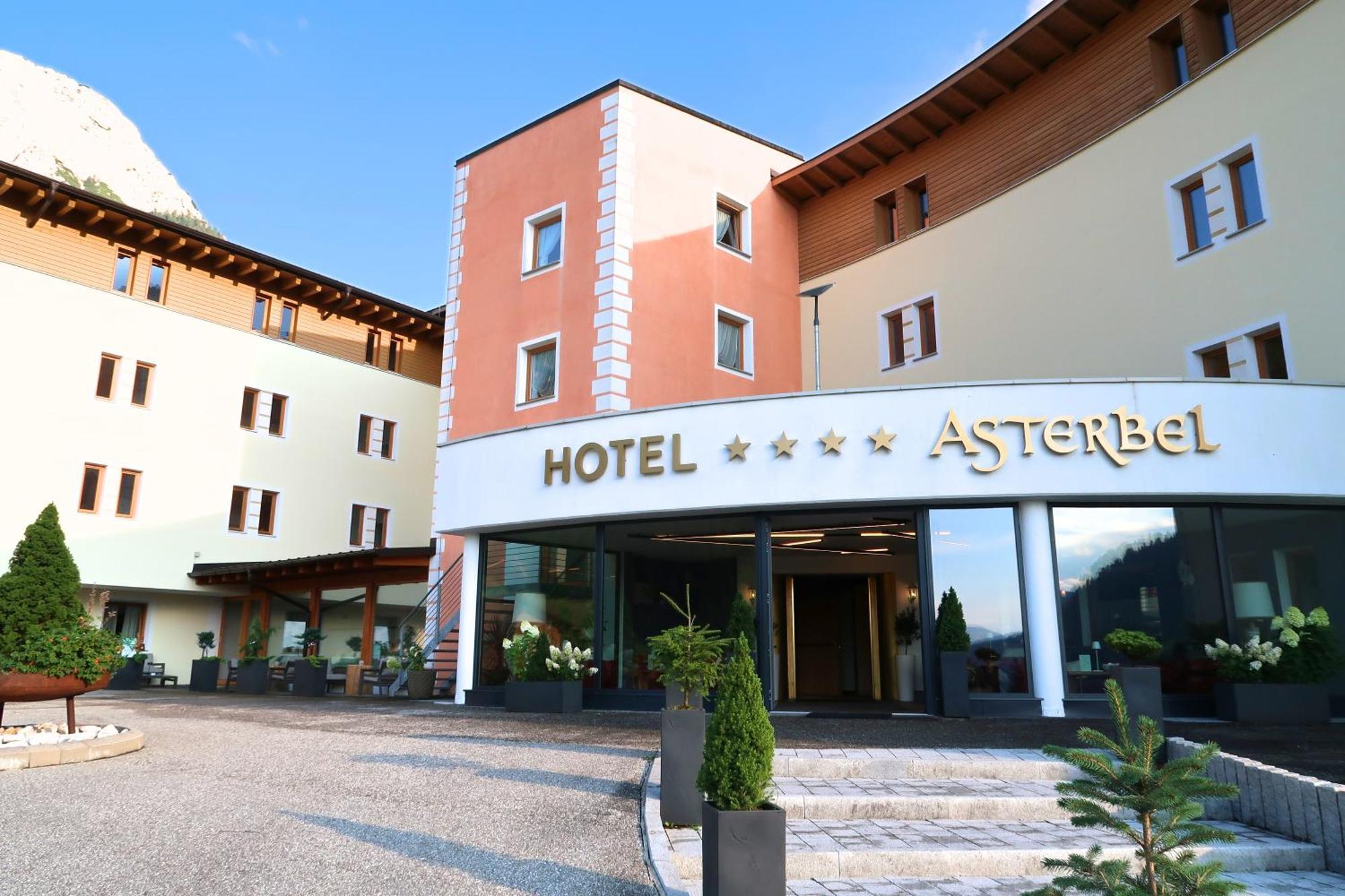 Hotel Asterbel Braies  Esterno foto