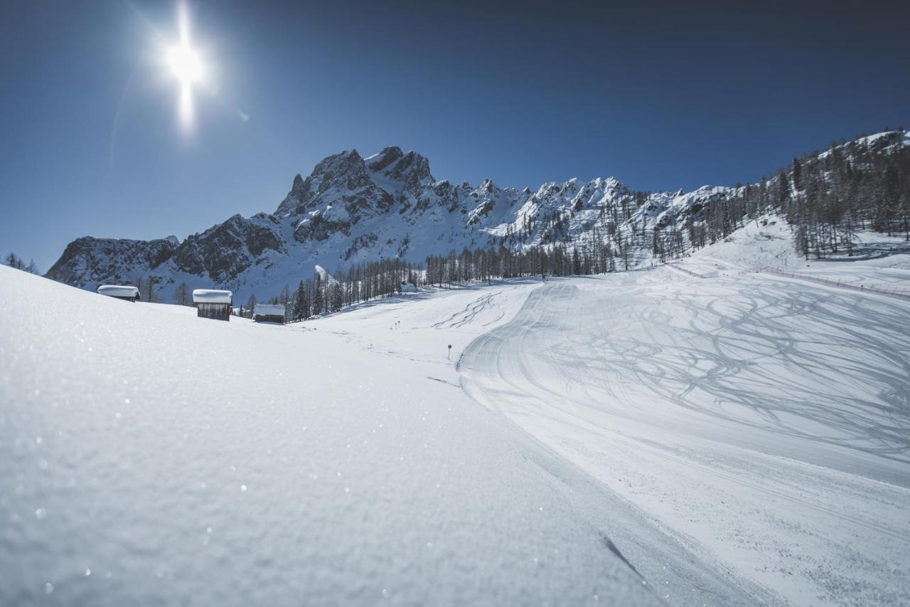 Hotel Asterbel Braies  Esterno foto