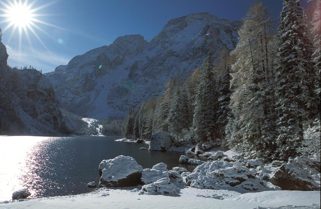 Hotel Asterbel Braies  Esterno foto