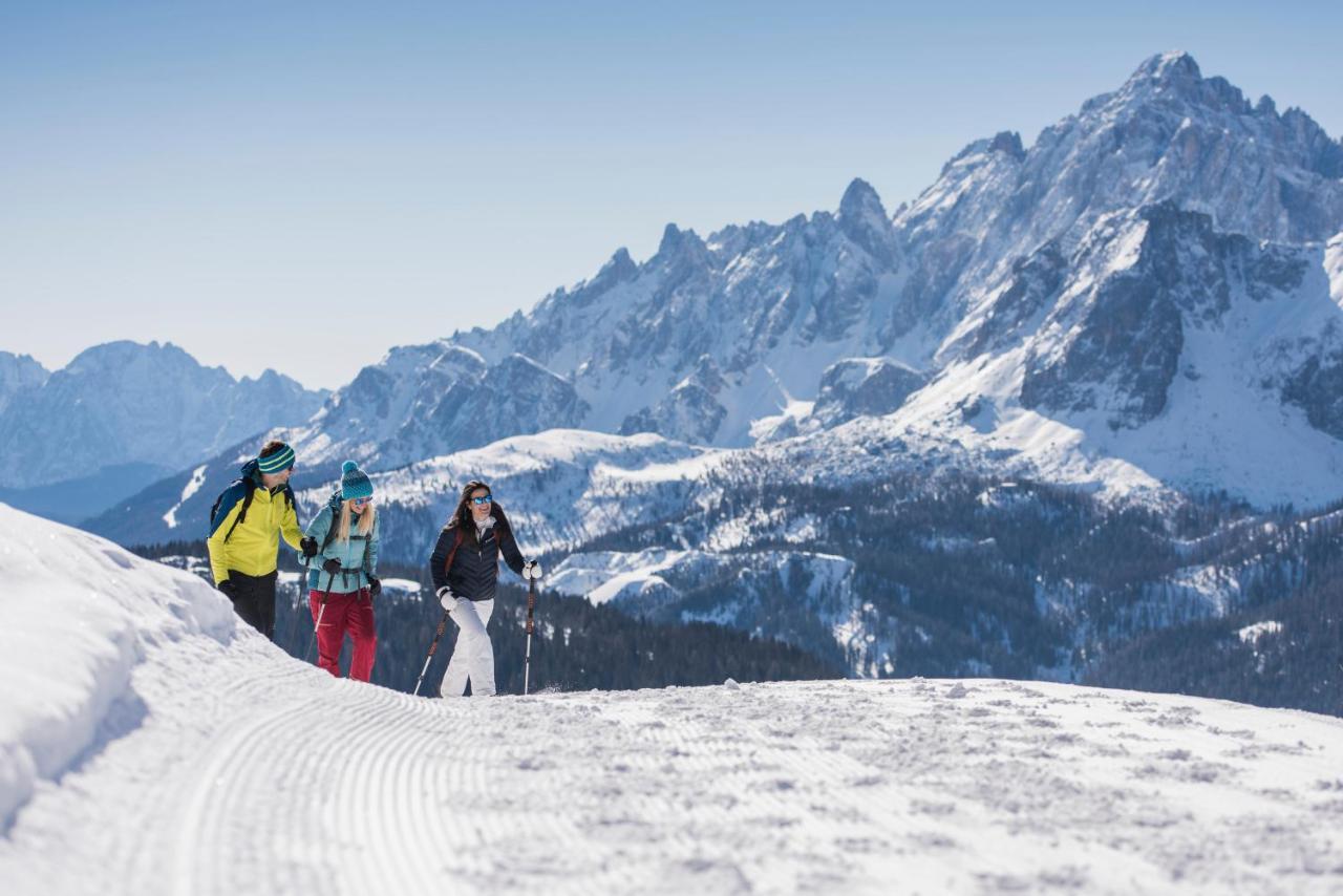 Hotel Asterbel Braies  Esterno foto